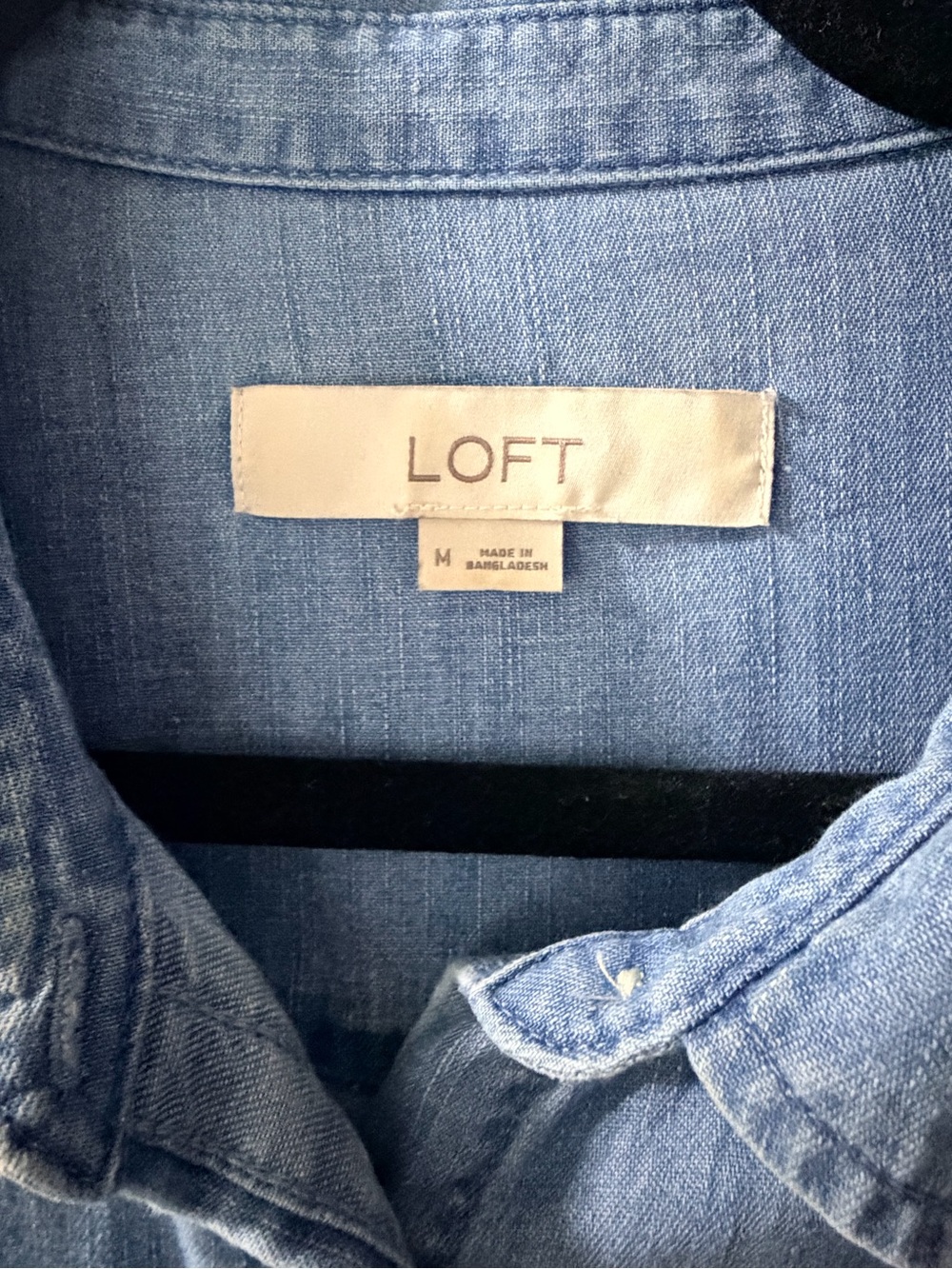 LOFT Light Blue Denim-Style Button-Down Shirt. Size medium. - Picture 3 of 4